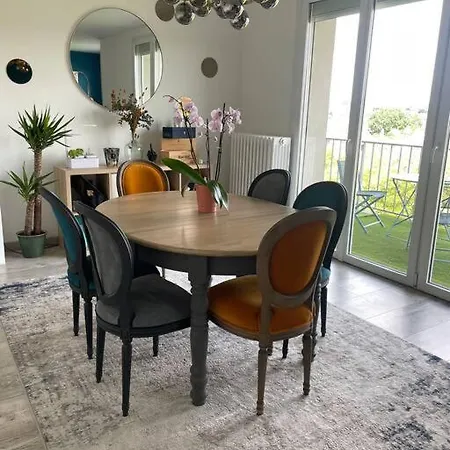 Caracas, Avec Balcon * Reims